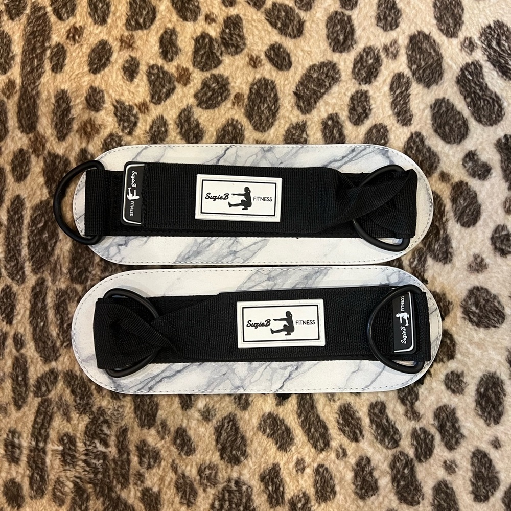 SuzieB Fitness Ankle Straps